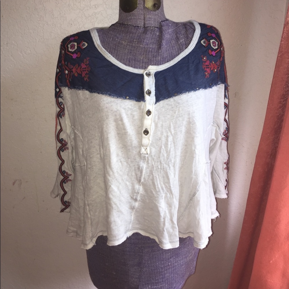 We the free white embroidered crop top sz s